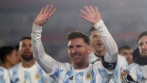 Argentina de Messi faz amistoso com Panamá no estádio Monumental lotado para comemorar o tri