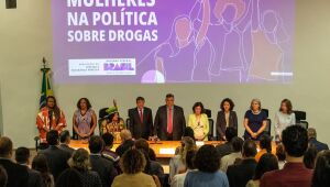 Nova política antidrogas inclui proteção e acesso a direitos da mulher