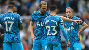 Após goleada para o Newcastle, jogadores do Tottenham decidem reembolsar torcedores