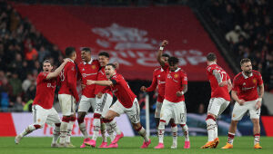 Manchester United vence nos pênaltis e vai enfrentar o City na final da Copa da Inglaterra