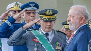 "Fui para mostrar que não guardo rancor", diz Lula sobre cerimônia com militares