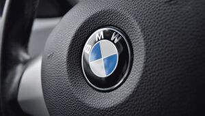 BMW realiza recall de 1,5 milhão de veículos e reduz meta anual de vendas