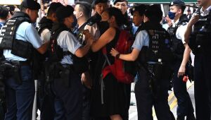 Líderes pró-democracia detidos em Hong Kong no aniversário do massacre da Praça da Paz Celestial