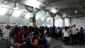 Aeroporto de Salvador suspende atividades por pane em iluminação; voos para o Recife são cancelados