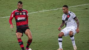 Com Gabigol de dúvida, Flamengo encara Vasco no Maracanã; veja escalações e onde assistir 