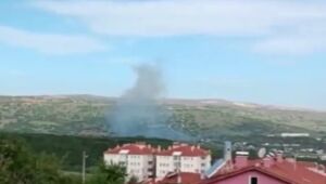 Explosão em fábrica de foguetes na Turquia deixa ao menos cinco mortos, na Turquia; vídeo