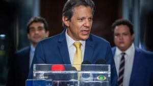 Câmara deve respeitar acordo firmado com OAB sobre Carf, diz Haddad