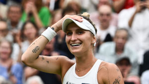 Vondrousova derrota Svitolina e avança à final de Wimbledon