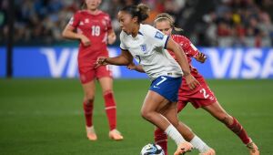 Em jogo morno, Inglaterra vence Dinamarca e assume liderança do grupo D da Copa do Mundo feminina 