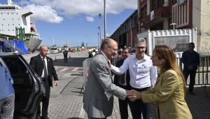 Minas Gerais exporta primeiro lote de "lítio verde" do país