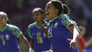 Seleção feminina de futebol goleia Chile em último jogo antes da Copa do Mundo. Confira o placar