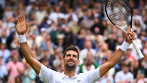 Djokovic e Alcaraz fazem duelo de gerações na final de Wimbledon