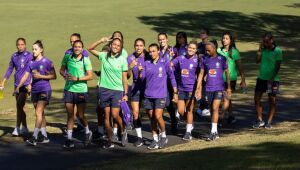 Seleção Brasileira inicia preparação para Copa do Mundo com atividades leves para amenizar o fuso