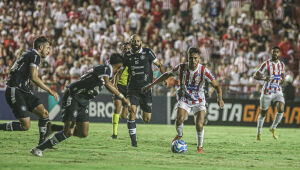 Invicto há quatro jogos fora do Recife, Náutico visita o Operário-PR, melhor mandante da Série C