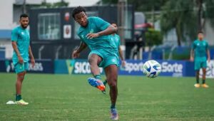 Chapecoense libera e Ribamar é oficializado como reforço do Náutico 