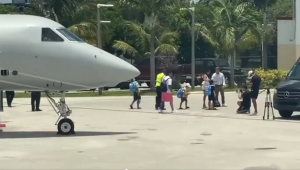 Messi chega a Miami para se apresentar a novo clube; confira vídeo