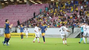 Retrô vence Bahia de Feira e garante liderança do Grupo 4 da Série D