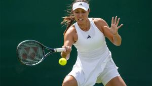 Pegula vence e vai enfrentar Vondrousova nas quartas de final de Wimbledon