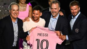 Lionel Messi é apresentado no Inter Miami com grande festa: "Sigo querendo vencer"