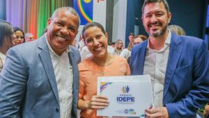 Prefeitura do Cabo recebe prêmio do Índice de Desenvolvimento da Educação de Pernambuco