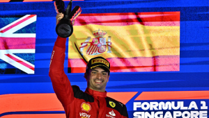 F1: Sainz encerra domínio da Red Bull e dá à Ferrari, no GP de Singapura, primeira vitória de 2023