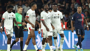 PSG cai em casa para o Nice e sofre primeira derrota da temporada