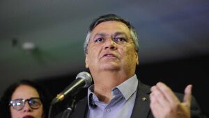 Dino interrompe campanha por vaga no STF para participar de evento no Maranhão