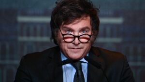 Argentina prepara pacote fiscal que inclui corte de gastos, alta de impostos e privatizações; saiba