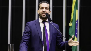 Supremo abre inquérito para investigar Janones