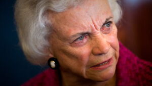 Morre Sandra Day O'Connor, primeira mulher a chegar à Suprema Corte dos EUA