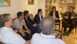 Bolsonaro e comitiva fazem tour da direita conservadora pela Argentina com Milei e Órban
