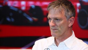 Mercedes renova contrato com seu diretor técnico James Allison