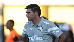 Por que Abel Ferreira não se apresentou ao Palmeiras com os jogadores para a pré-temporada?