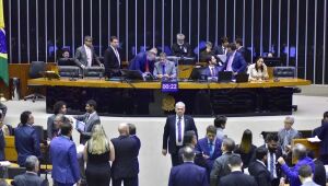 Câmara aprova urgência para PL da reoneração dos municípios com 275 votos a 139