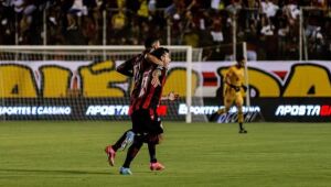 Vitória, Santos e Atlético-GO vencem o primeiro jogo das finais do Estadual 