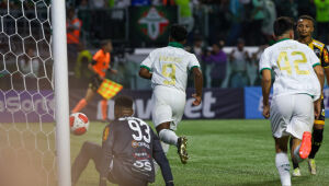 Endrick resolve após 1&ordm; tempo ruim e Palmeiras confirma clássico na final do Paulistão