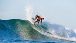 Brasileiros decepcionam e são eliminados nas oitavas da etapa de Bells Beach de surfe