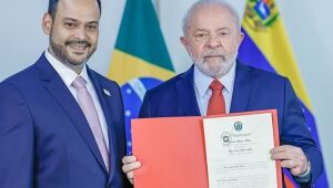 Embaixador da Venezuela no Brasil pede reunião com governo após críticas de Lula a Maduro