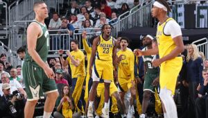 Bucks perdem em casa e Pacers empatam série nos playoffs da NBA