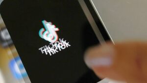 Famílias na França vão à Justiça contra o TikTok após suicídios de crianças