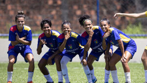 JUBs promovem maior participação feminina no futebol universitário