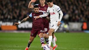 Tottenham empata com West Ham e se complica na luta por vaga na Champions