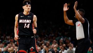 Heat bate recorde, derruba Celtics fora de casa e empata série nos playoffs da NBA