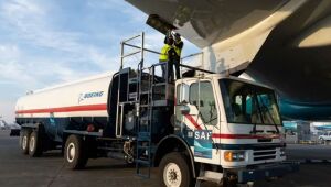 Aéreas cobram apoio para combustível sustentável, mais caro que querosene tradicional