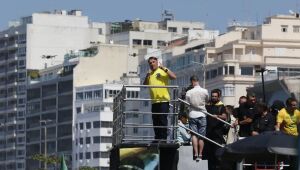 Aliados de Bolsonaro fazem ato político em Copacabana, no Rio de Janeiro