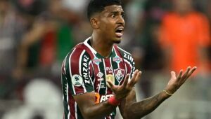 John Kennedy diz que não estava em 'festinha', mas pede desculpas 'por erros' no Fluminense