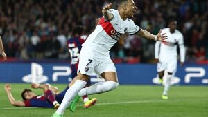 PSG goleia na visita ao Barça e avança às semifinais da Champions