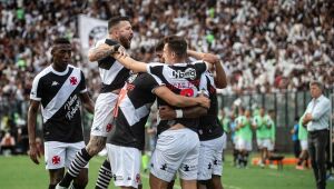 Vasco vence Grêmio por 2 a 1 em São Januário em jogo disputado e com muita catimba