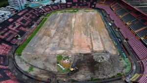 Romão não dá prazo para término de obras na Ilha e não descarta jogos do Sport no Arruda e Aflitos