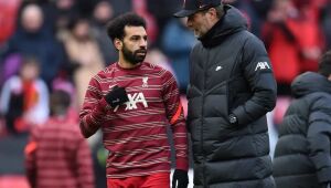 Klopp encerra polêmica com Salah após discussão no Liverpool: "Nos conhecemos há muito tempo"